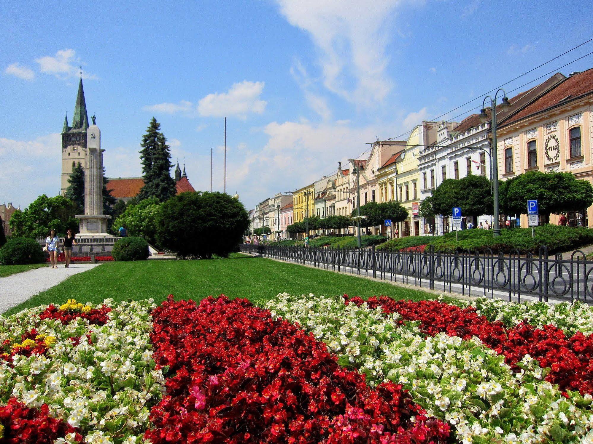Penzion Tavel Prešov Buitenkant foto